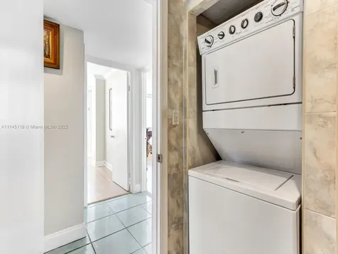 7135 Collins Avenue Miami Beach FL 33141
