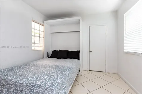 7505 Adventure Avenue North Bay Village FL 33141
