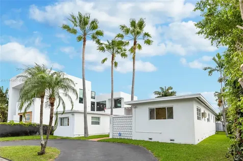 7505 Adventure Avenue North Bay Village FL 33141