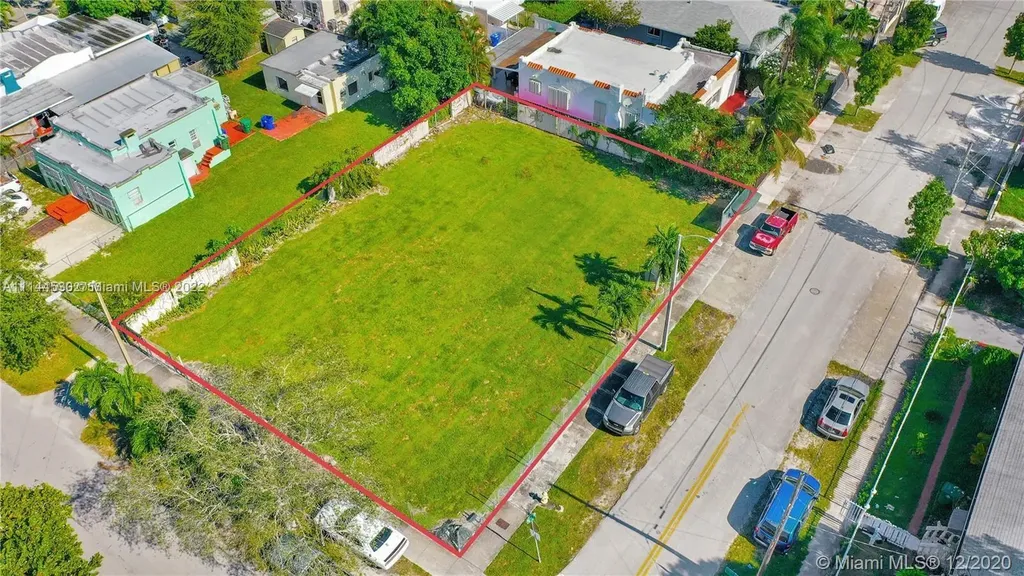 2387 NW 2nd Street Miami FL 33125