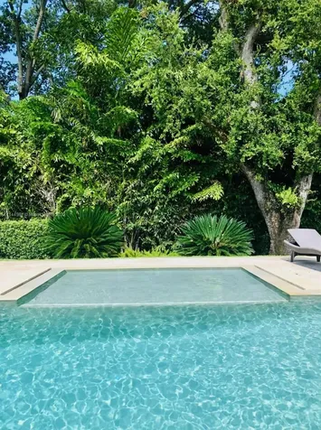 8633 NE 10th Avenue Miami FL 33138