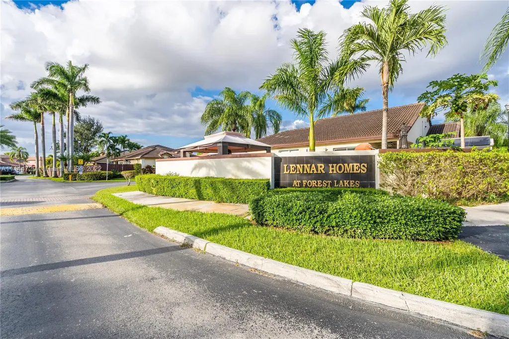 16846 SW 90th Street Miami FL 33196