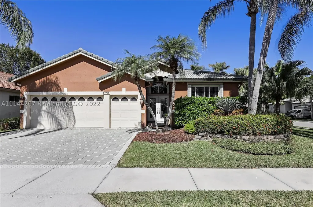 7713 NW 78th Place Tamarac FL 33321