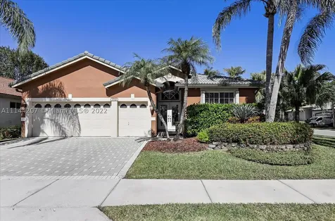 7713 NW 78th Place Tamarac FL 33321