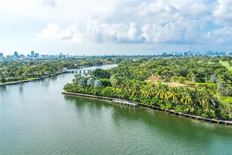 9102 W Bay Harbor Drive Bay Harbor Islands FL 33154