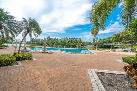 9102 W Bay Harbor Drive Bay Harbor Islands FL 33154