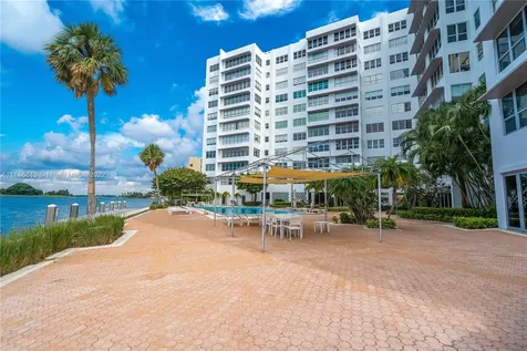 9102 W Bay Harbor Drive Bay Harbor Islands FL 33154