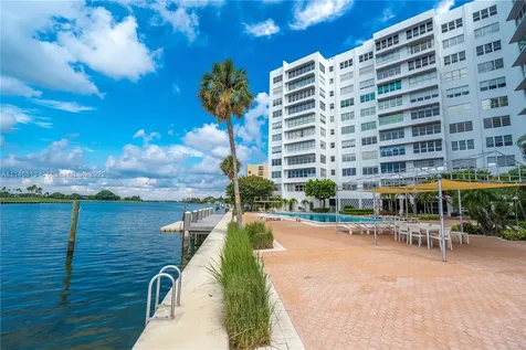 9102 W Bay Harbor Drive Bay Harbor Islands FL 33154