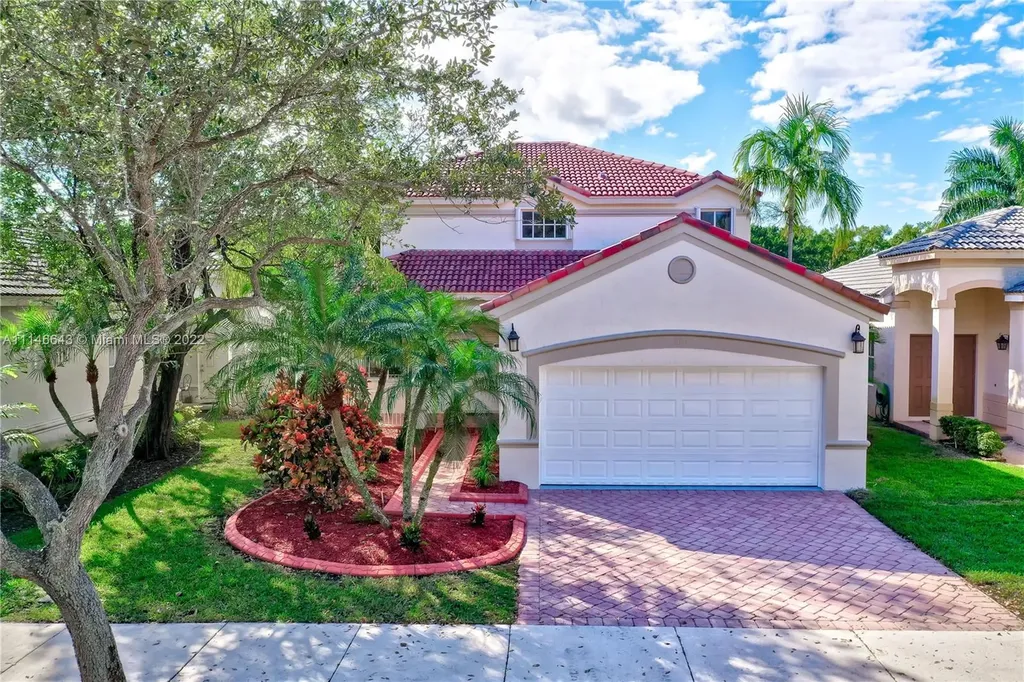 801 Tanglewood Circle Weston FL 33327