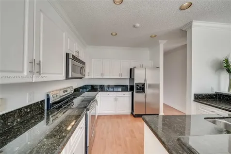 801 Tanglewood Circle Weston FL 33327