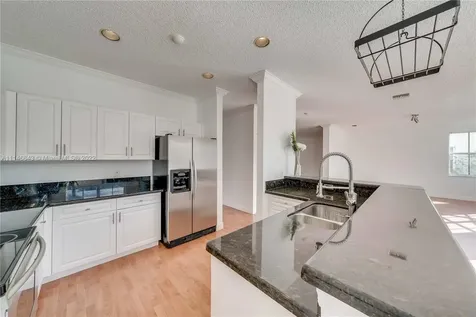801 Tanglewood Circle Weston FL 33327