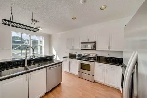 801 Tanglewood Circle Weston FL 33327