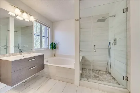 801 Tanglewood Circle Weston FL 33327