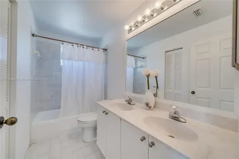 801 Tanglewood Circle Weston FL 33327