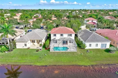 801 Tanglewood Circle Weston FL 33327