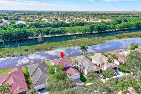 801 Tanglewood Circle Weston FL 33327