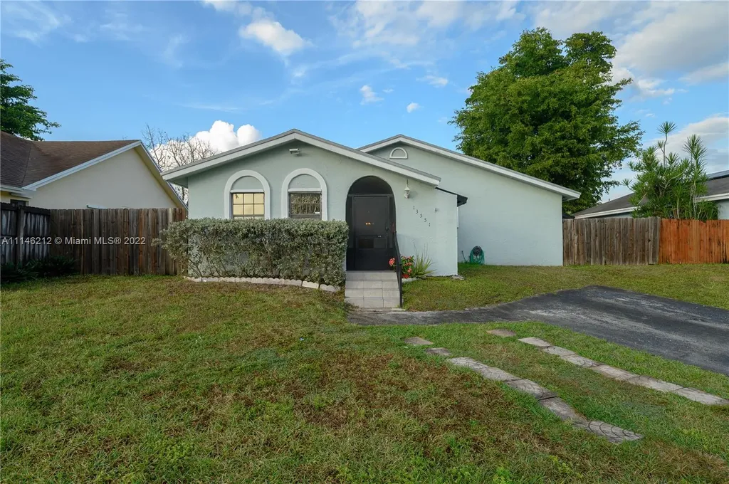13551 SW 286th Terrace Homestead FL 33033