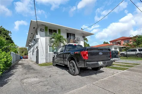979 SW 10th Street Miami FL 33130