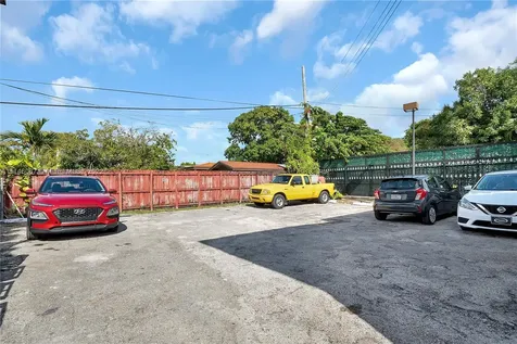 979 SW 10th Street Miami FL 33130