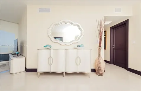Sunny Isles Beach FL 33160