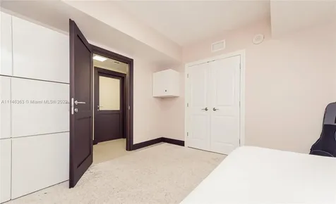 Sunny Isles Beach FL 33160