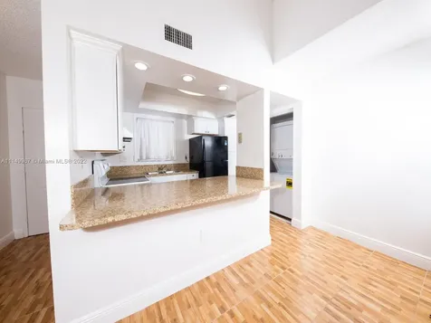 269 NW 7th Street Miami FL 33136