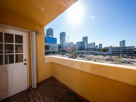 269 NW 7th Street Miami FL 33136