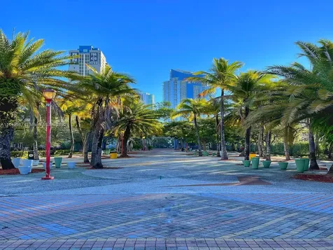 269 NW 7th Street Miami FL 33136