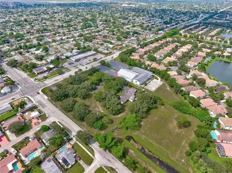 7227 Taft Street Pembroke Pines FL 33024