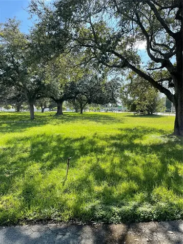 7227 Taft Street Pembroke Pines FL 33024