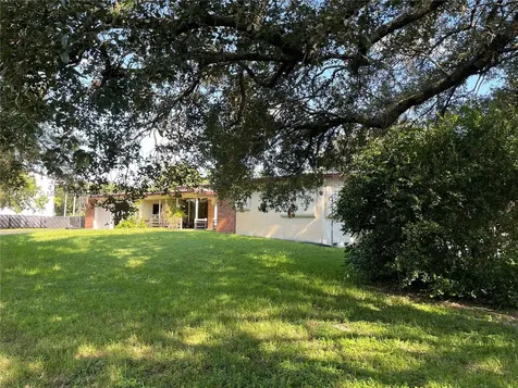 7227 Taft Street Pembroke Pines FL 33024