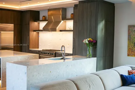 5288 Alton Road Miami Beach FL 33140