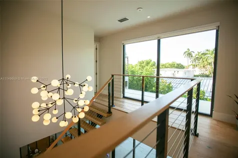 5288 Alton Road Miami Beach FL 33140