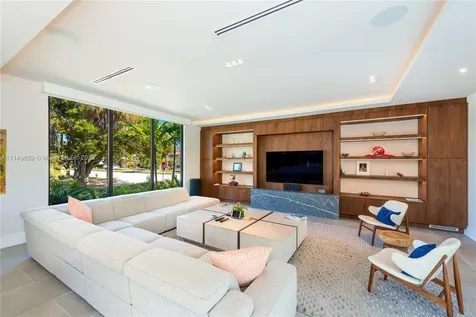 5288 Alton Road Miami Beach FL 33140