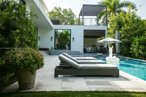 5288 Alton Road Miami Beach FL 33140