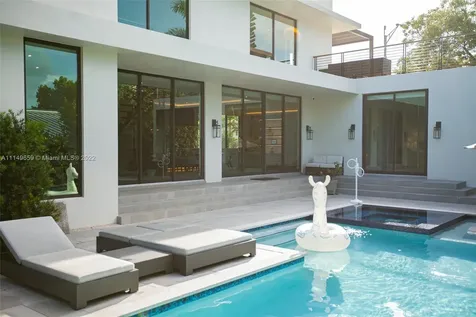 5288 Alton Road Miami Beach FL 33140