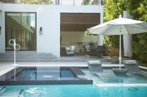 5288 Alton Road Miami Beach FL 33140