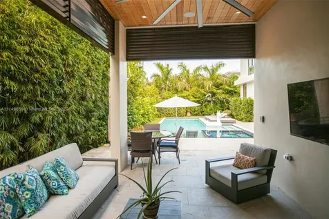 5288 Alton Road Miami Beach FL 33140