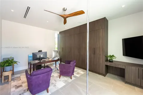 5288 Alton Road Miami Beach FL 33140