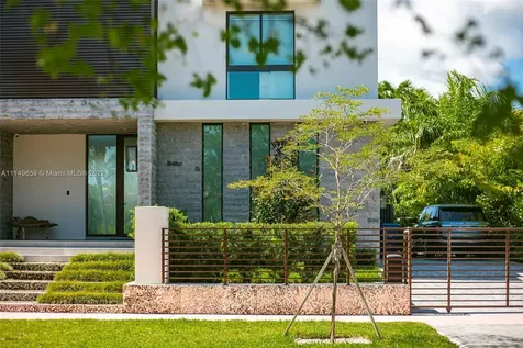 5288 Alton Road Miami Beach FL 33140