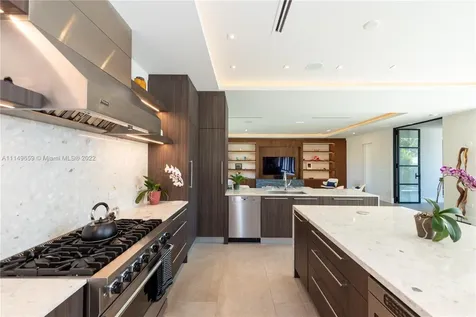 5288 Alton Road Miami Beach FL 33140