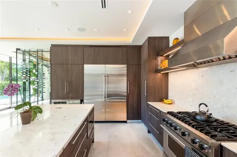 5288 Alton Road Miami Beach FL 33140