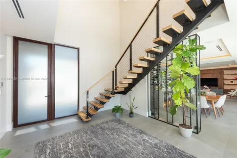 5288 Alton Road Miami Beach FL 33140