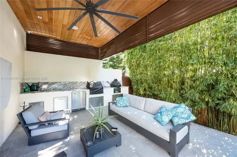 5288 Alton Road Miami Beach FL 33140