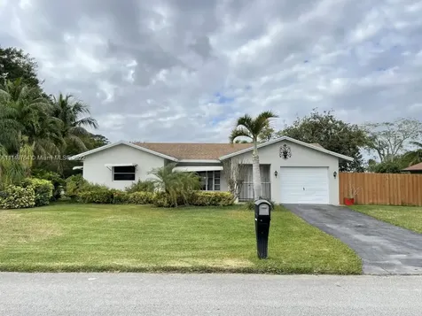 9302 NW 66th Court Tamarac FL 33321