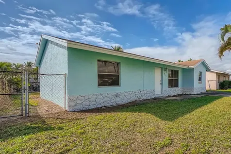 1911 W 23rd Street Riviera Beach FL 33404