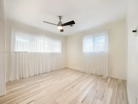 6240 SW 59th Street South Miami FL 33143