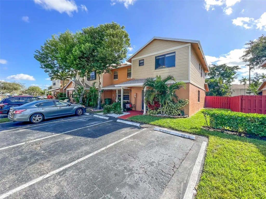 10340 NW 3rd Street Pembroke Pines FL 33026