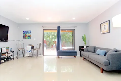 10340 NW 3rd Street Pembroke Pines FL 33026