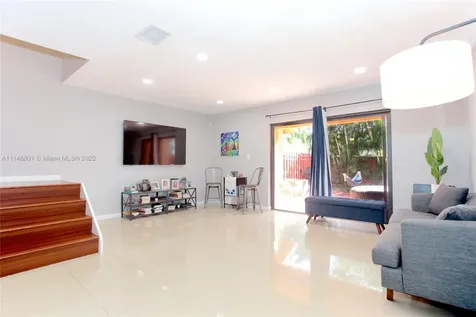 10340 NW 3rd Street Pembroke Pines FL 33026